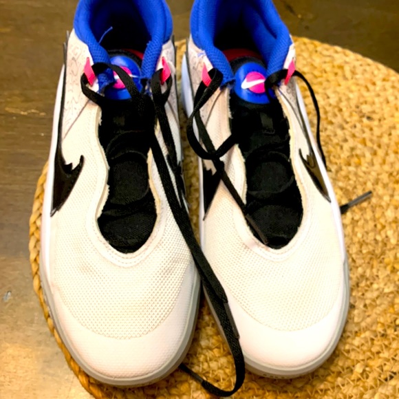 Boys space jam Nikes - Picture 1 of 6